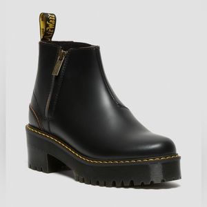 Dr. Marten Rometty II Vintage Smooth Leather Chelsea Boot